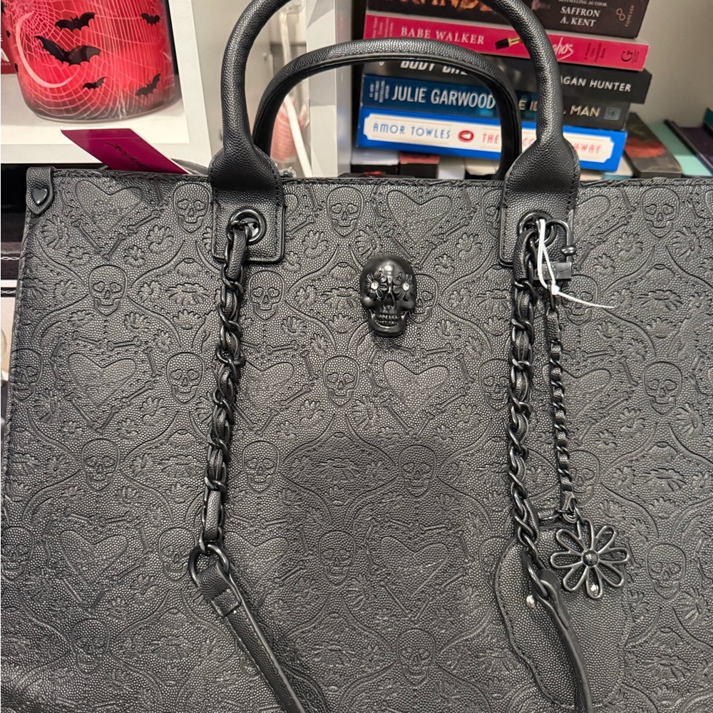 Betsey Johnson skull tote